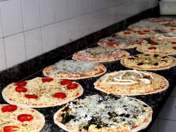 Noite da Pizza no Elos Clube e Desfile de Máscaras Venezianas