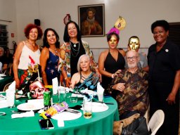 Noite da Pizza no Elos Clube e Desfile de Máscaras Venezianas