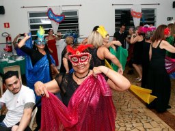 Noite da Pizza no Elos Clube e Desfile de Máscaras Venezianas